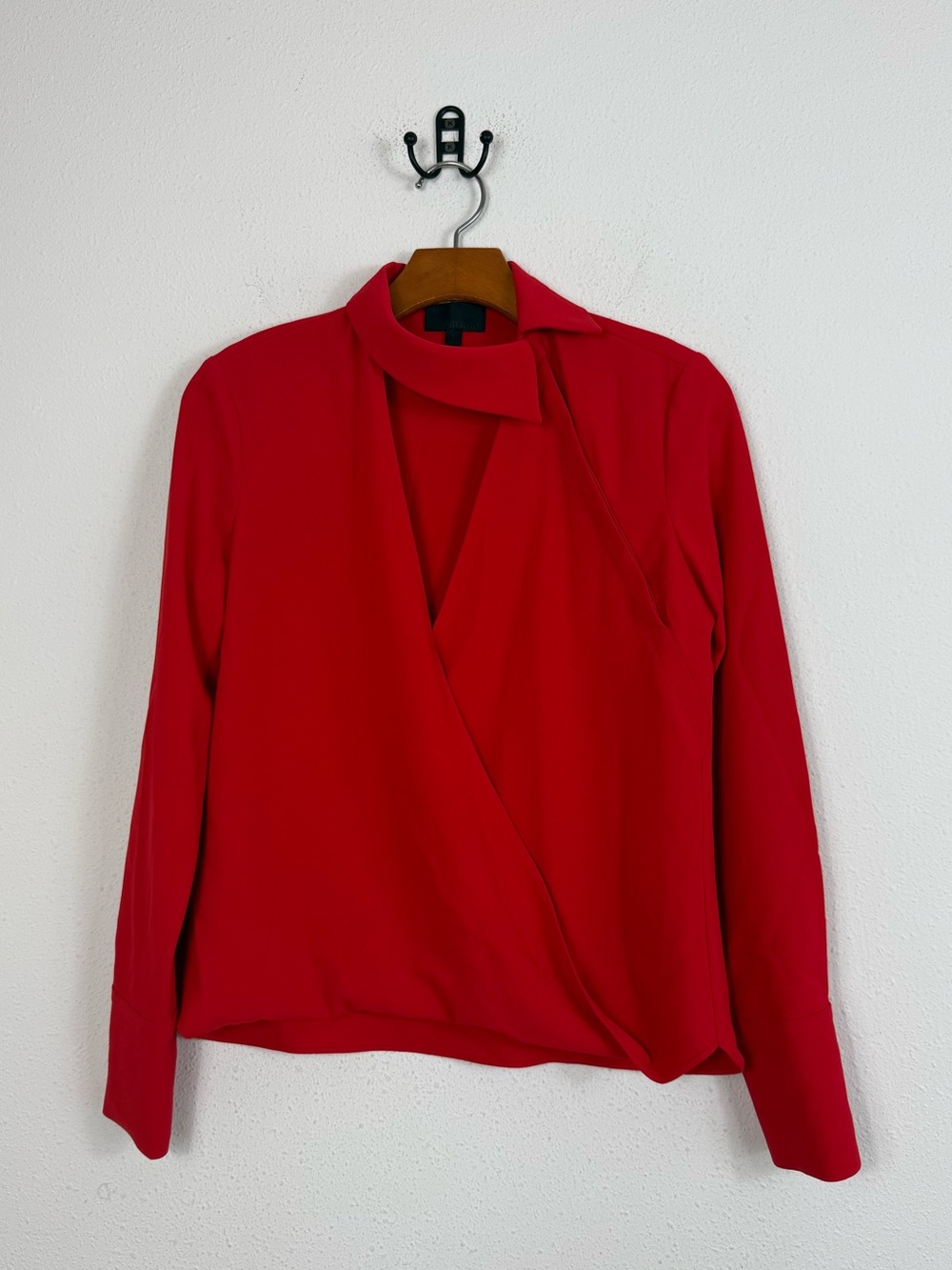 Intermix Liliana Red Crepe Long Sleeve Blouse Sz Small